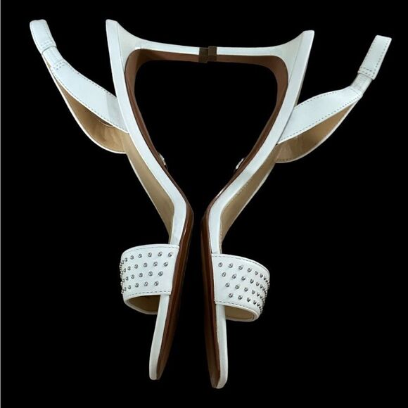 MICHAEL Michael Kors Mila Dress Sandals in the Size 9M in White Color - Picture 15 of 16